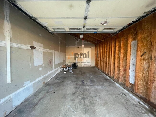Building Photo - 678 Dearborn Rd