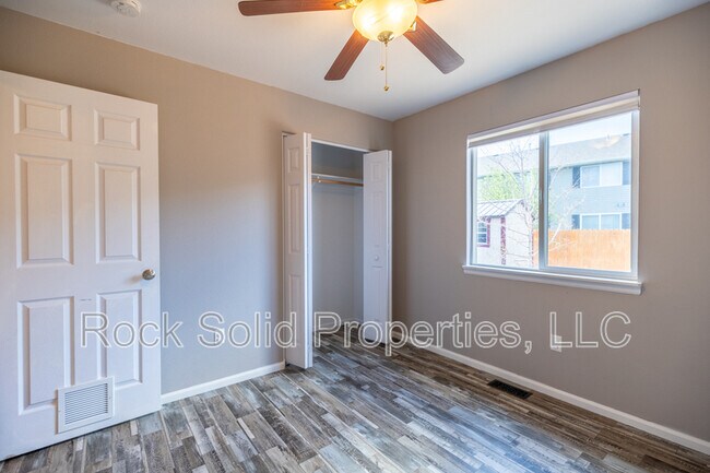 Building Photo - 1113 Banjo Ct