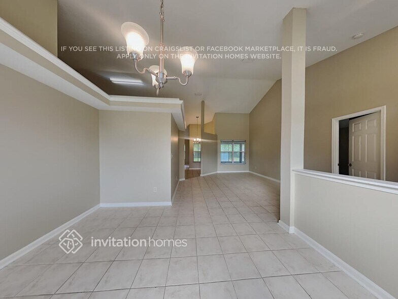 Building Photo - 523 Charles Pinckney St