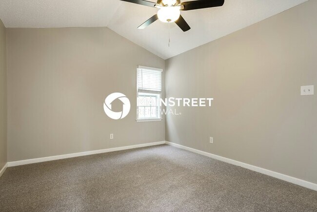 Building Photo - 3 Bedroom Pet-Friendly Home in Clayton, NC with Main Street Renewal