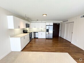 Building Photo - Move in Ready 1-Bedroom at Symphony Honolulu
