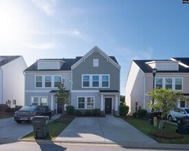 Building Photo - 1150 Ederbach Dr