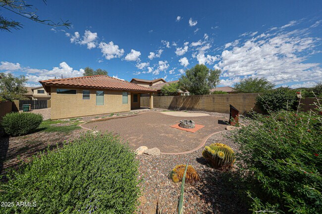 Building Photo - 43337 N Heavenly Way