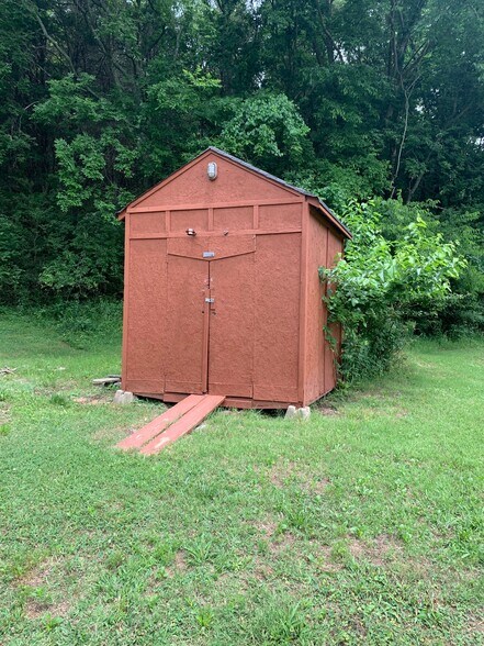 Outdoor Storage Shed - 2200 Claylick Road