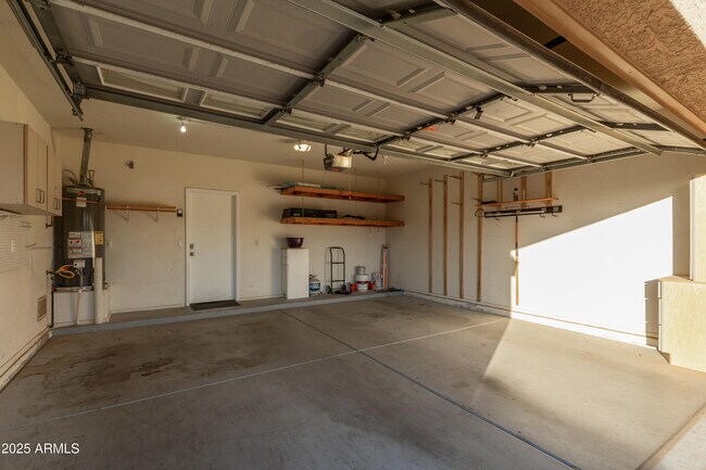 Building Photo - 11010 W Griswold Rd