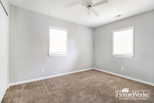 Building Photo - Cozy One-Story Home with 2 Bedrooms in River Park