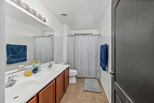 Building Photo - San Marcos