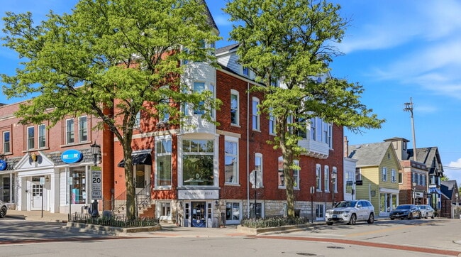 Building Photo - 102 S Washington St