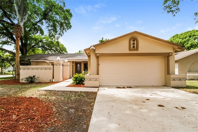 Primary Photo - 900 Brennam Pl