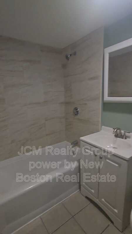 Building Photo - 86 Main St