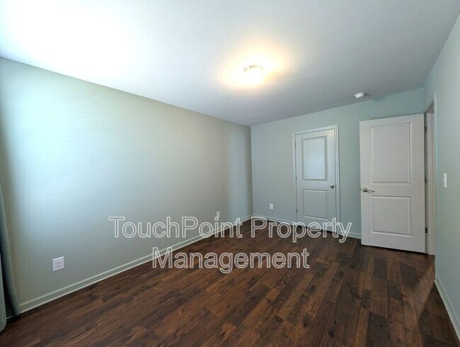 Building Photo - 2525 Mcintosh St