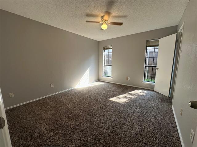 Building Photo - 3420 Lilac Ln