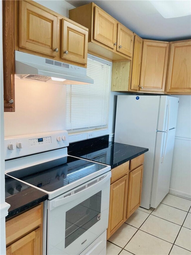 Building Photo - 3247 NW 103rd Terrace