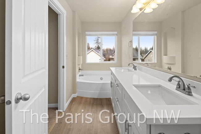 Building Photo - Gorgeous Updated 2012 Covington 4BR – New Paint, Floors, Cabinets, Quartz Counters +++