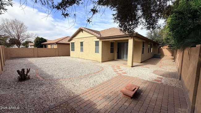 Building Photo - 2739 E Canyon Creek Dr