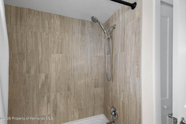 Building Photo - 3476 Gulfview Dr