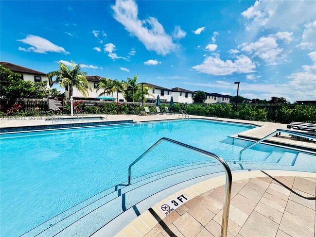 Building Photo - 25532 SW 108th Ave