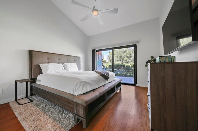 Building Photo - 166 Wimbledon Ct