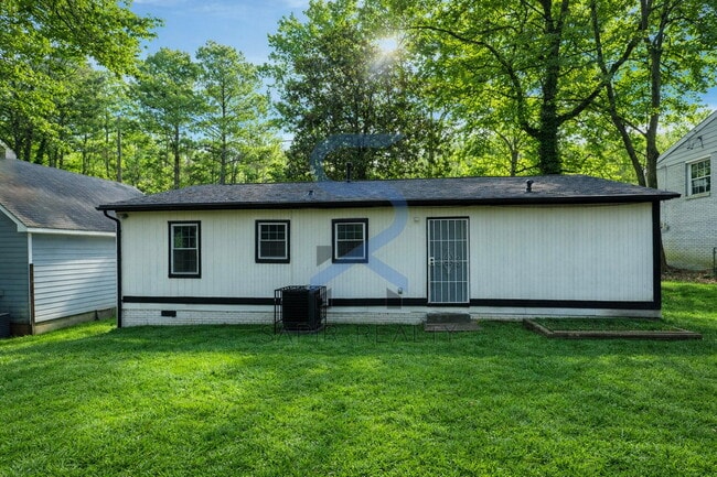 Building Photo - Move-In Ready All-Electric 3BR in Desirable Carroll Heights