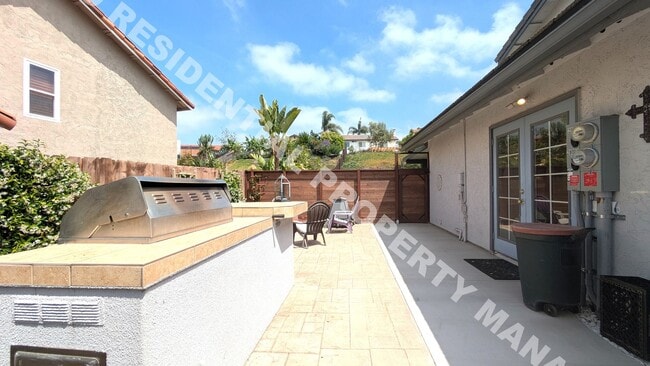 Building Photo - 2806 Atadero Ct