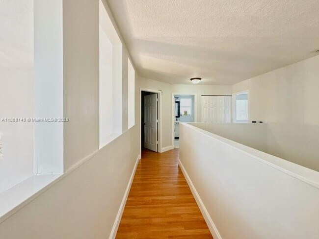 Building Photo - 10620 SW 67th St