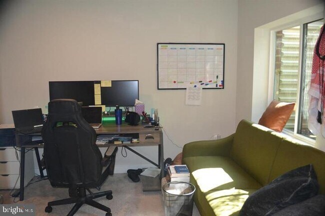 Building Photo - 1015 Rampart Dr