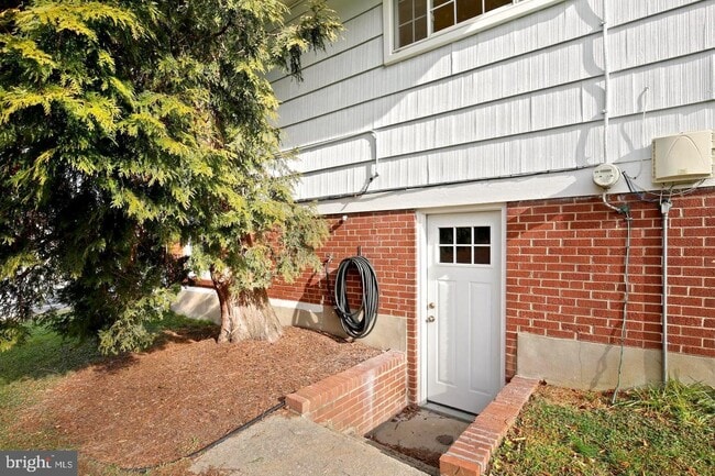 Building Photo - 3514 May St