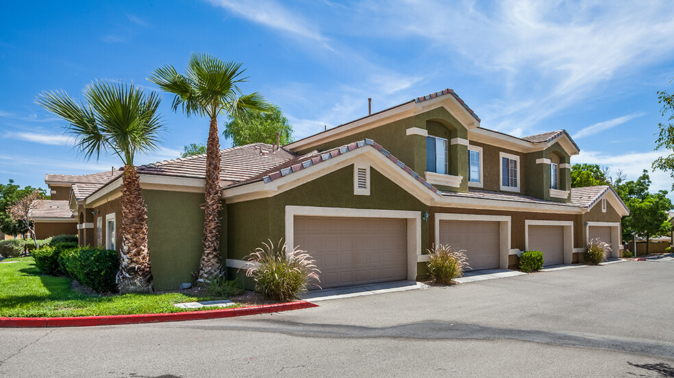 Building Photo - Red Rock Villas