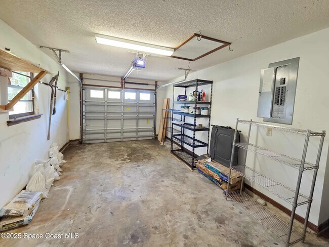 Building Photo - 410 Albenga Rd NW