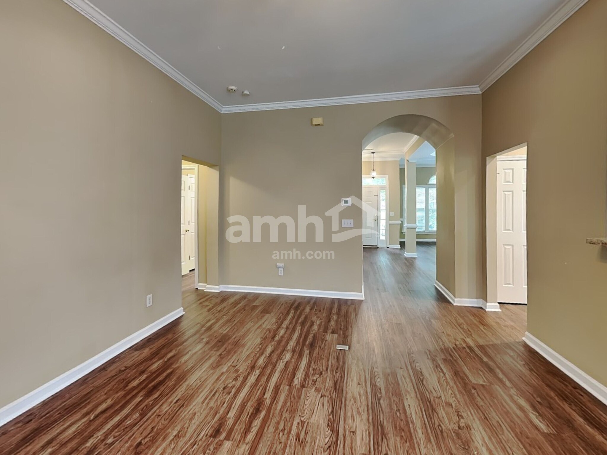 Building Photo - 9 Avenel Ct