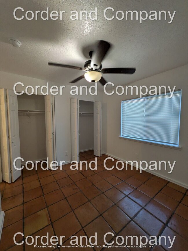 Building Photo - Spacious and naturally lit 4 Bathroom, 2 Bathroom, 2 Car Garage Home at 1,933 Sq Ft.