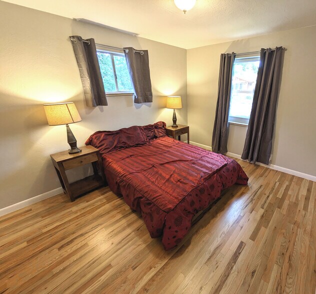 Building Photo - 2265 South Acoma Street