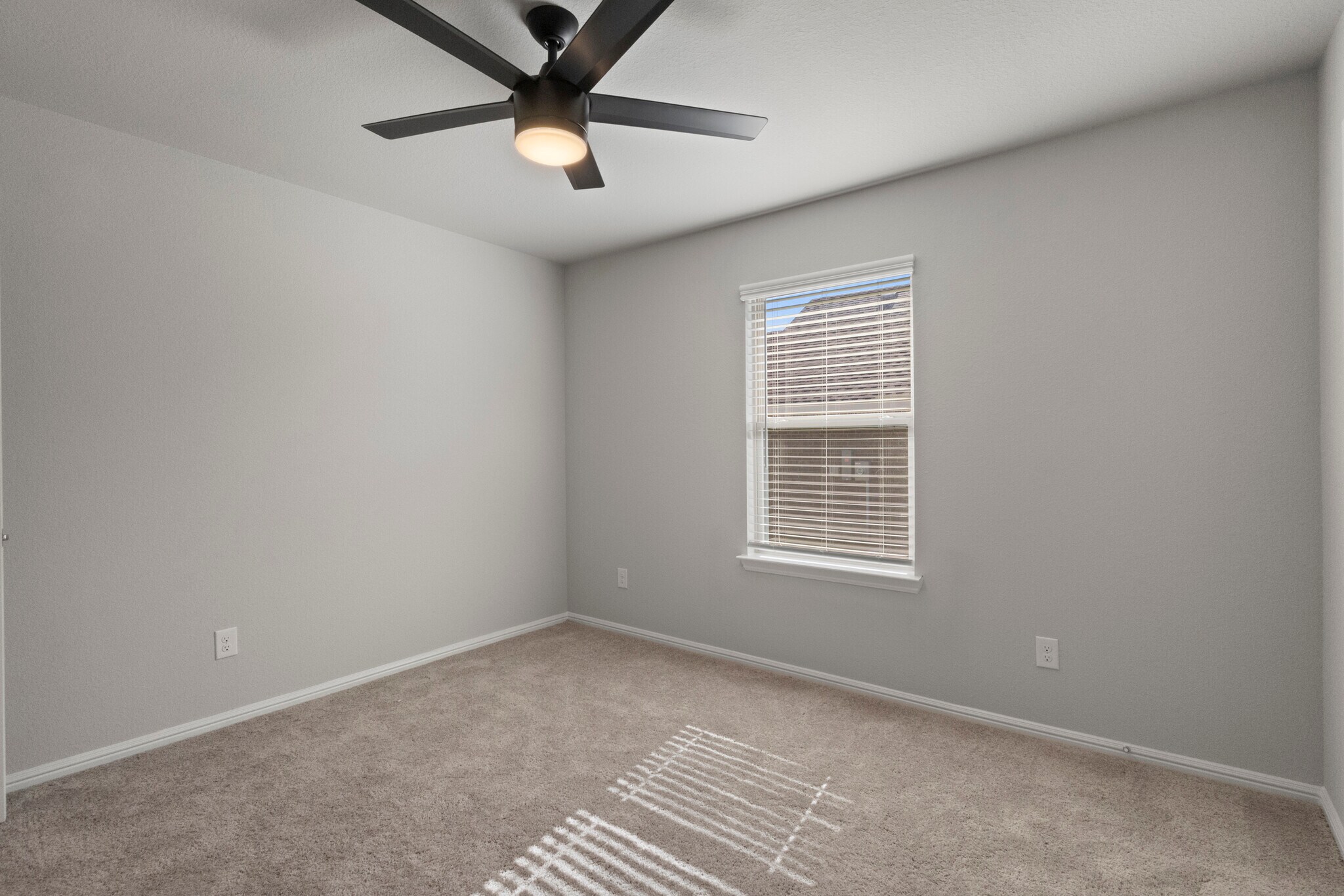 Building Photo - 1421 Avalon Ct