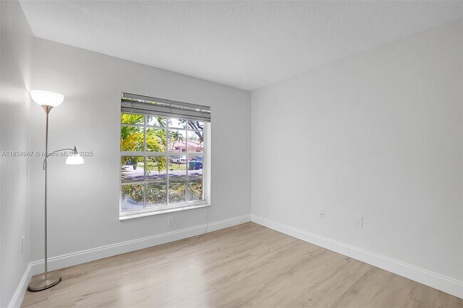Building Photo - 1574 NW 103rd Terrace