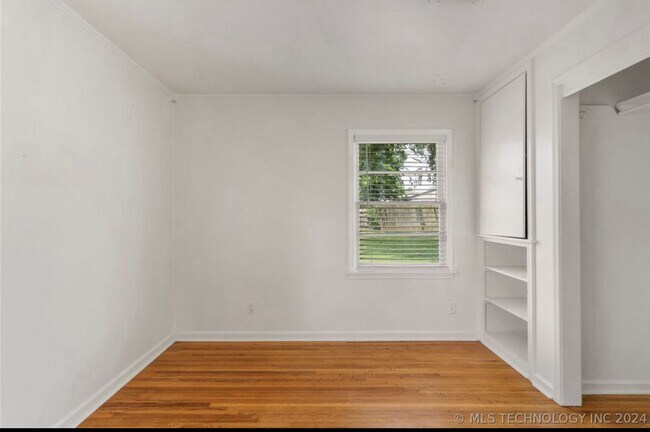 Building Photo - 3408 S Pittsburg Ave
