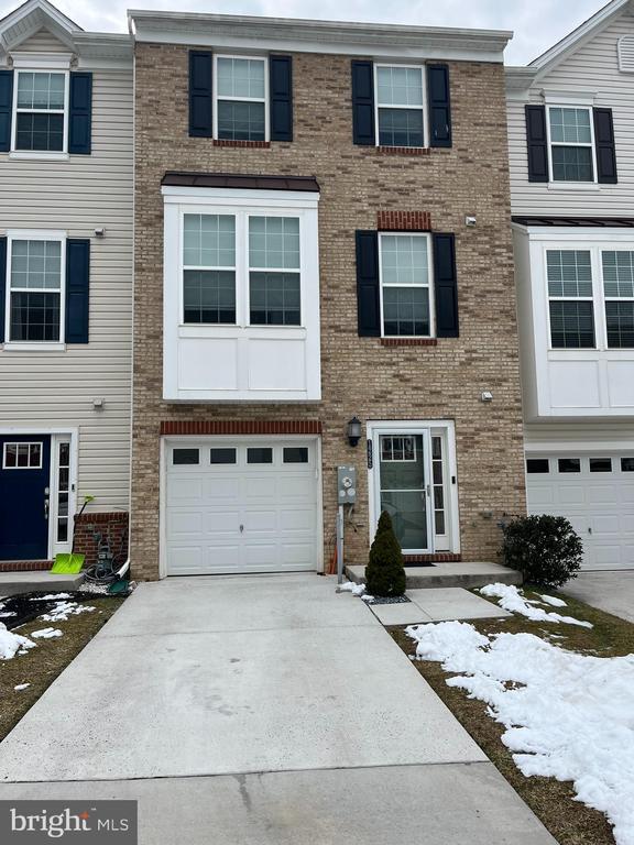 Building Photo - 1225 Fenwick Rd