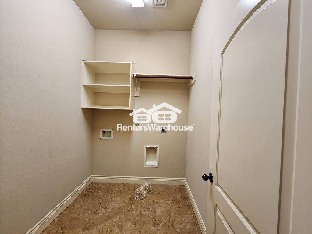 Building Photo - 27123 Bunker Bluff Ct