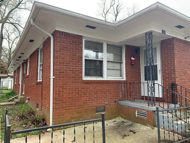 Building Photo - Charming 2 Bed Apartment with Spacious Layout in Jonesboro, AR!