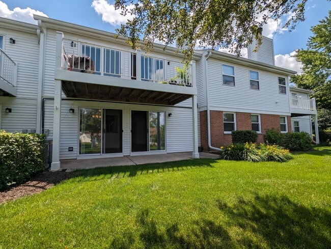 Building Photo - 66 Beechmont Ct