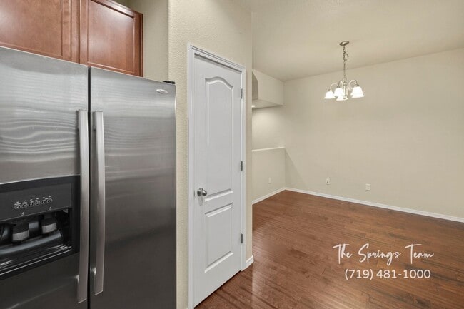 Building Photo - CHARMING 2BD TOWNHOME IN THE VISTAS AT NOR’WOOD - Security Deposit Waiver Available
