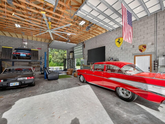 Building Photo - 17593 Winterhawk Trail