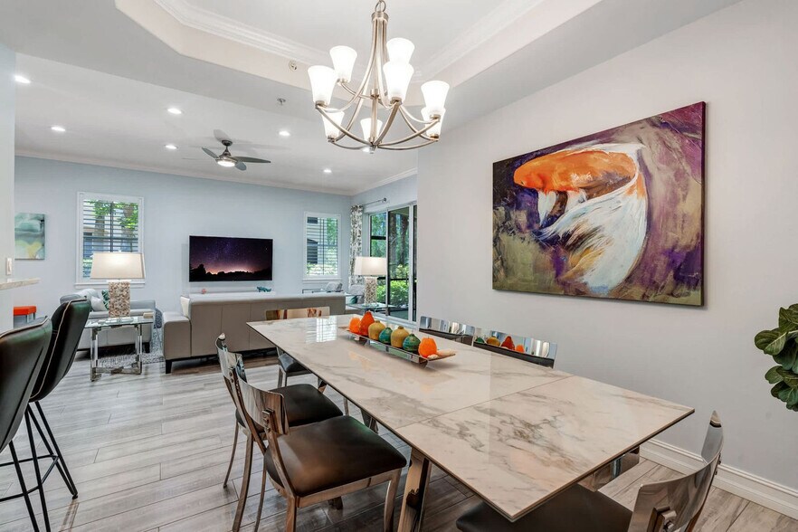 Building Photo - 2859 Tiburon Blvd E
