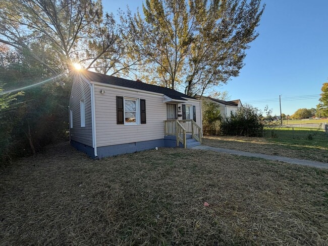 Building Photo - Great renovated 2 bedroom house in Richmond