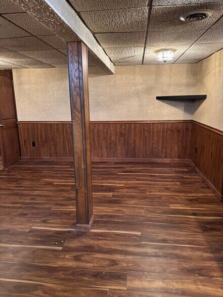 Finished basement - 15183 Raphael Ter