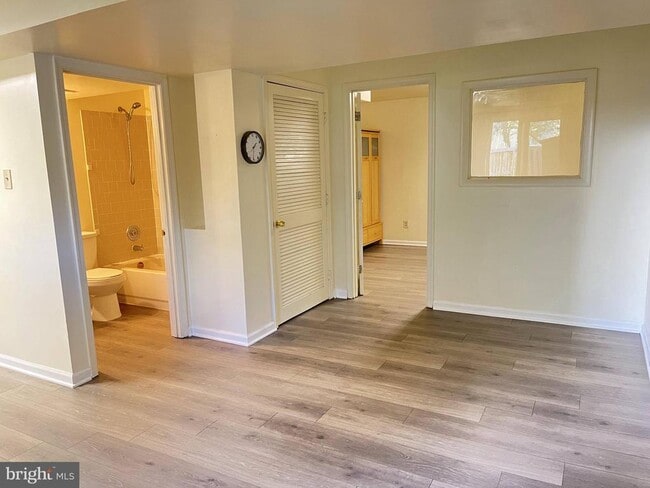 Building Photo - 5805 Bunker Woods Ln