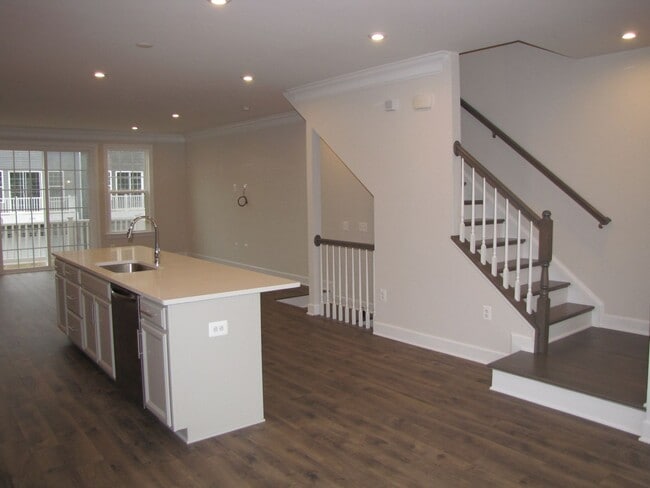 Building Photo - End Unit Townhouse Haymarket