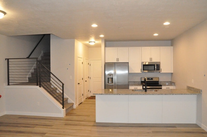 Building Photo - 15121 S Reins Wy