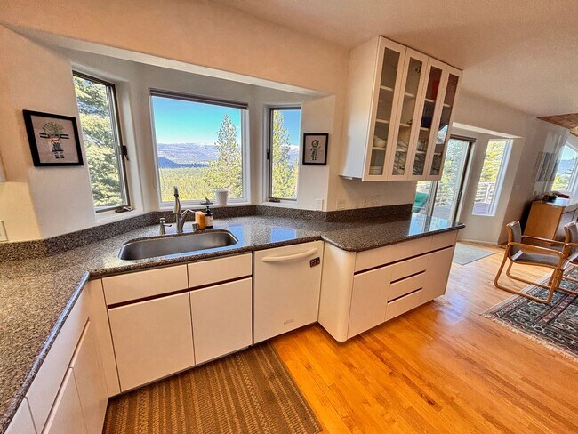 Building Photo - Ski Lease Available - Mountain Masterpiece with Panoramic Lake & Mtn Views