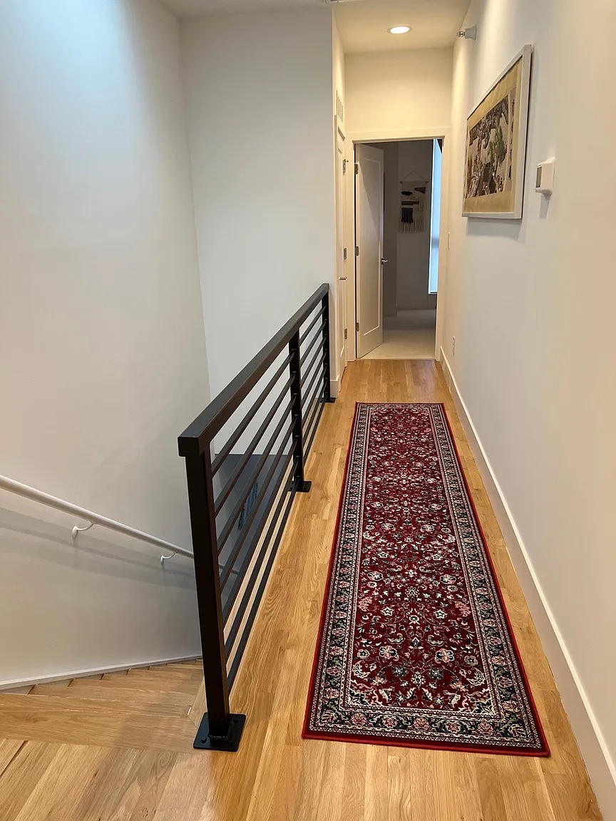 Building Photo - Room in Townhome on New Bern Ave