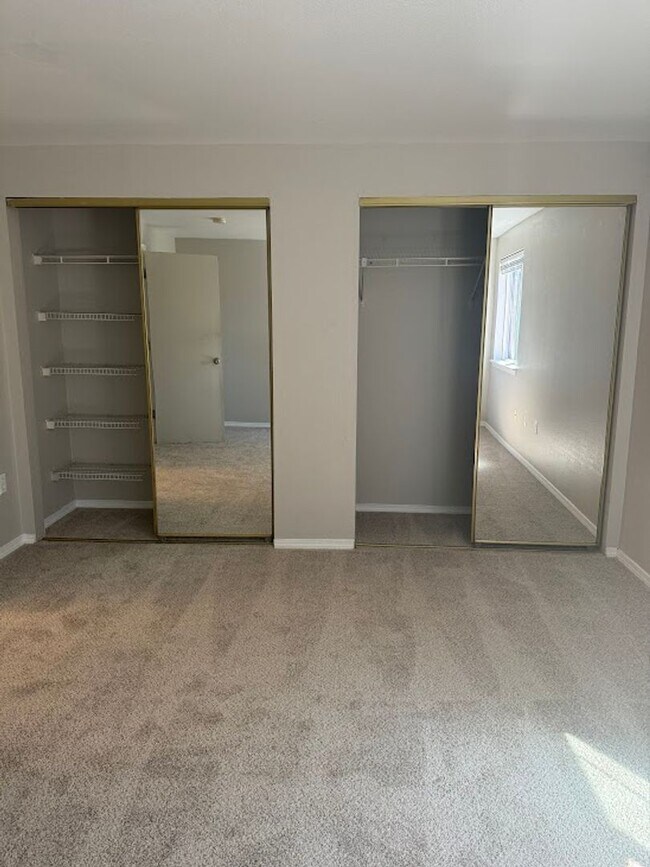 Building Photo - A New Wave of Living Here At Powell Court Apartments!